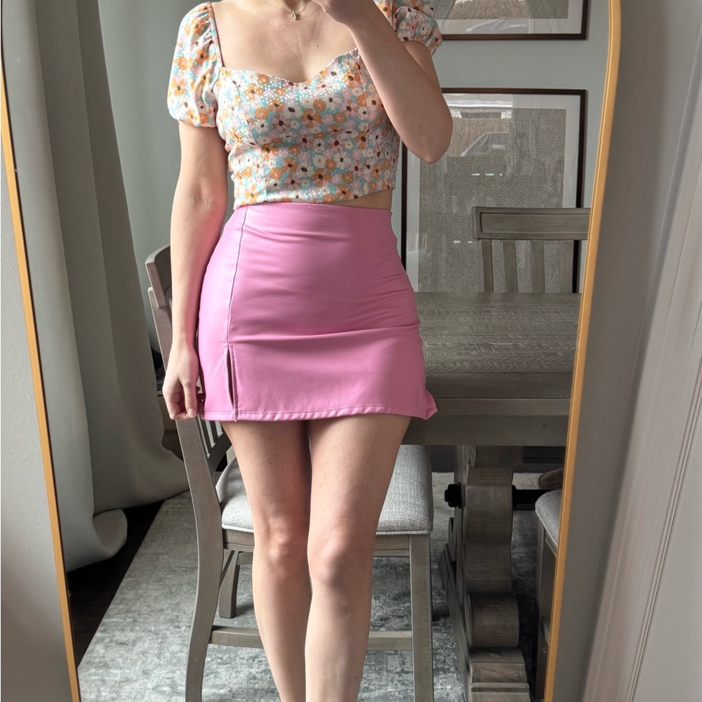 Pink Faux Leather Stretchy Mini Skirt - Picture 11 of 13